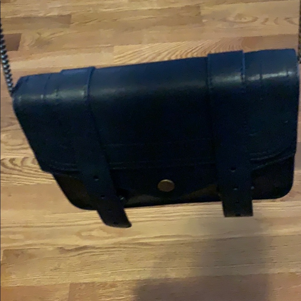 PS1 large chain wallet lux